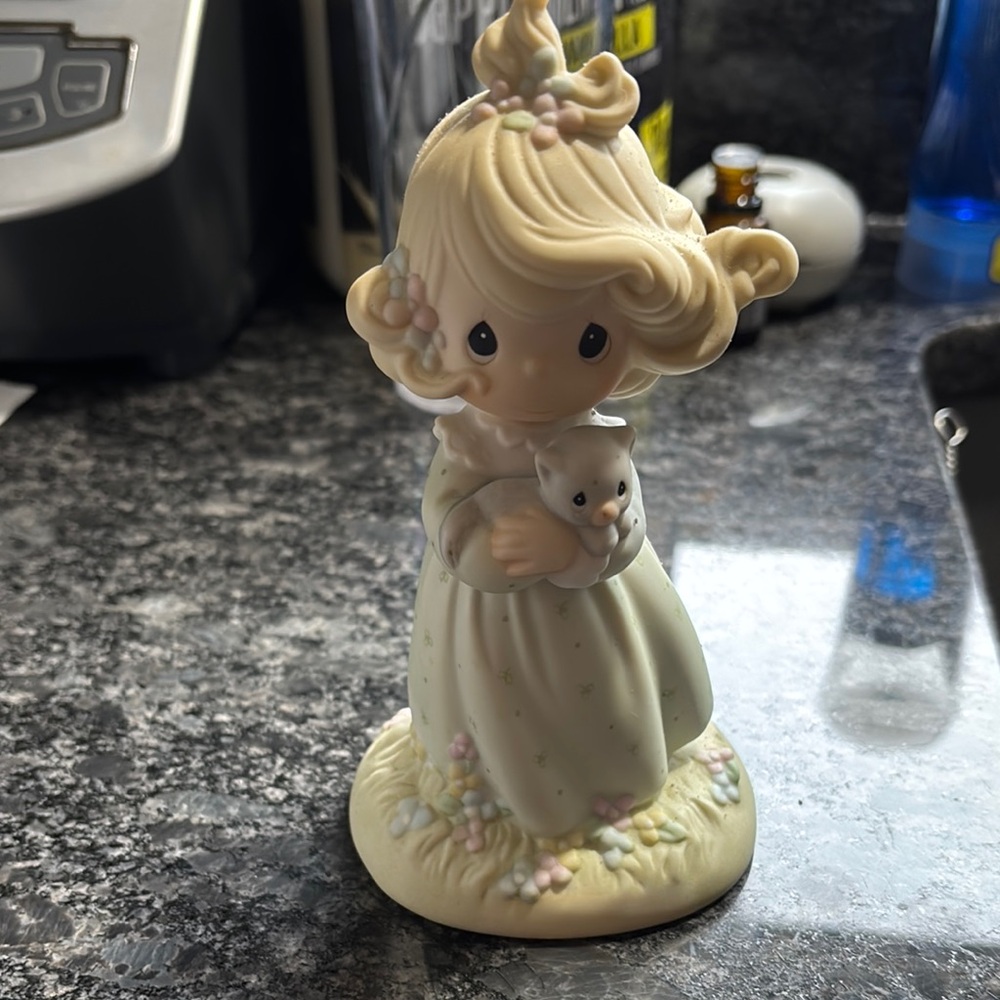 Precious Moments “You are a PurrFect Friend “Figurine